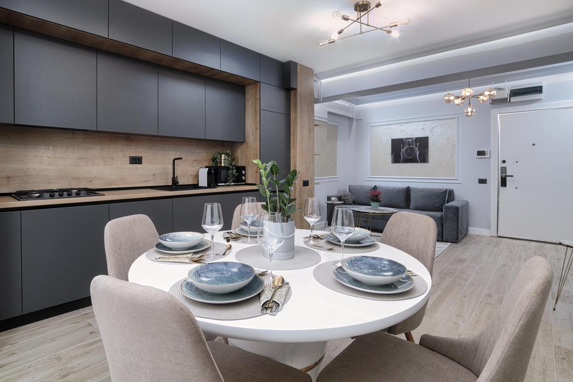 Golden Infinity Apartment Navodari Exterior photo
