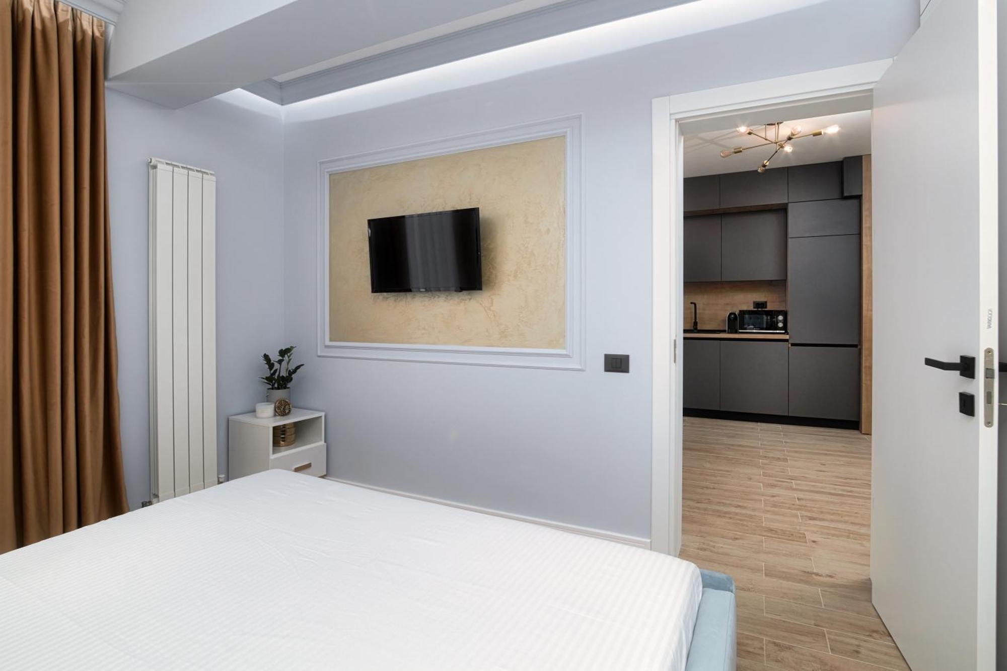 Golden Infinity Apartment Navodari Exterior photo